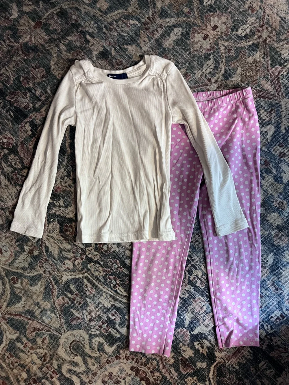 GAP XS Two-Piece Set - Pink & Cream Polka Dot